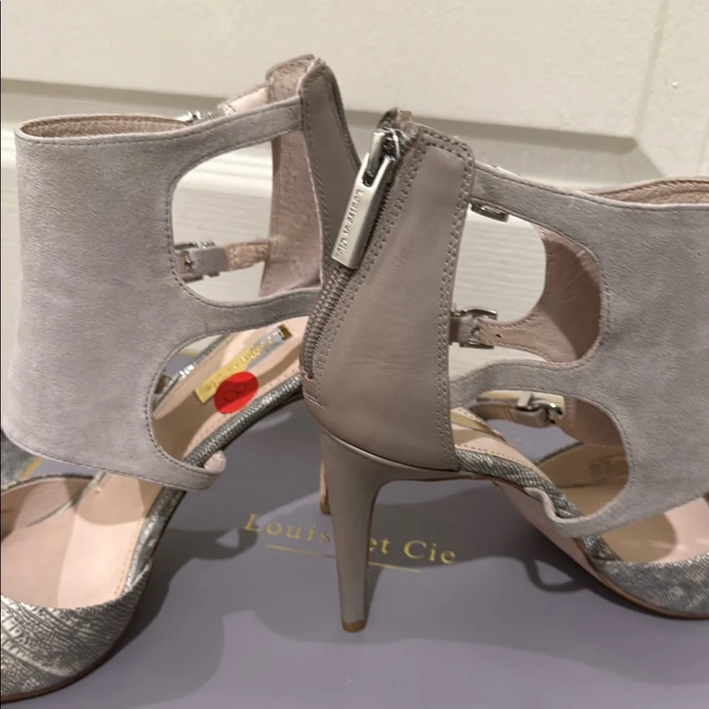 Louise et Cie Gray Heels with Ankle Strap - Picture 9 of 9